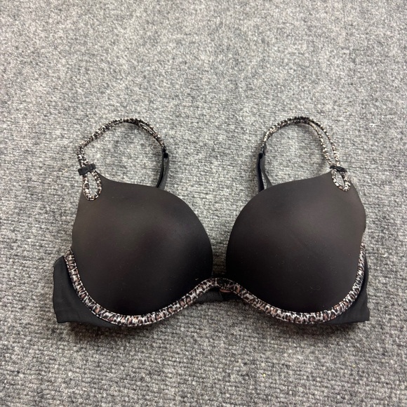 Victoria's Secret Other - VICTORIA’S SECRET Women’s Black Sexy Little Things Underwire Bra size: 32D